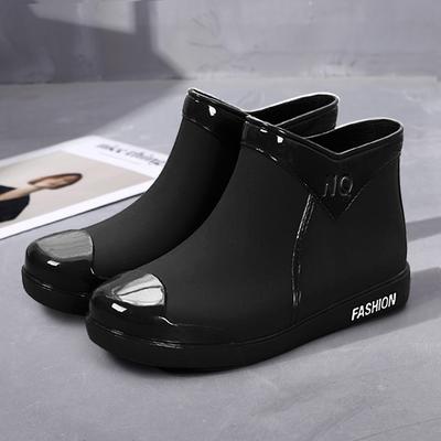 Stivali da pioggia con e senza pile Moda donna Antiscivolo Impermeabili Stivali di gomma a tubo corto Stivali da pioggia da adulto Stivali da pioggia caldi in velluto