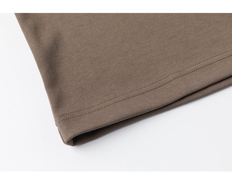 Mu Qiu Menswear | 2026 Spring Trend: Men's Loose Fit Round Neck Long Sleeve T-Shirt with Contrast Stitching