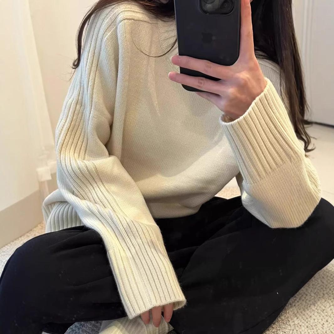 

Korean Style Ribbed Knit Pullover: Women s 2025 Autumn/Winter Loose Fit Round Neck Sweater, Versatile and Simple Outerwear S