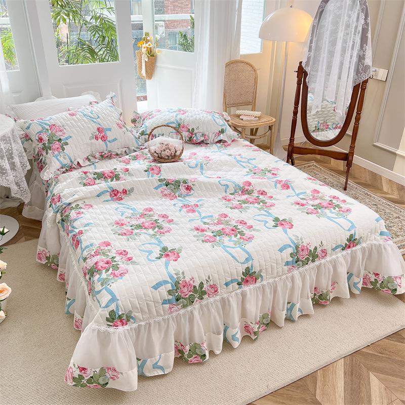 French bed cover three-piece quilted quilted cotton padded lace bed cover non-slip cotton bed cover tatami blanket