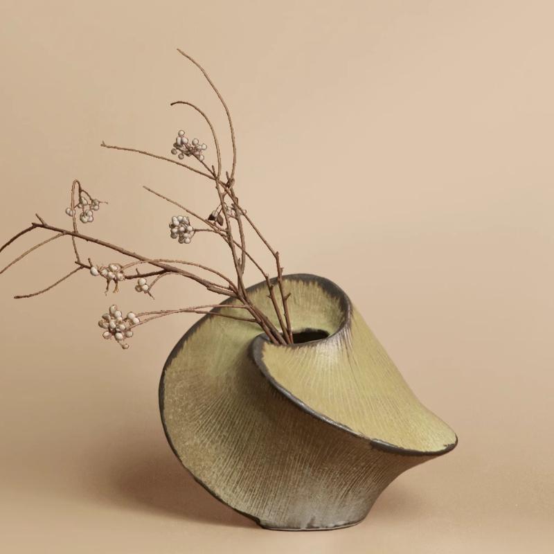 Ceramics Vase Bedroom Aesthetic Decorative Vases Luxury Vase for Dried Flowers Elegant Room Ornaments Modern Home Decorations