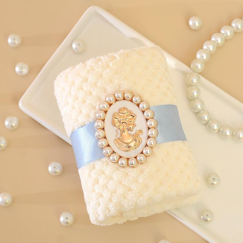Wedding Cake Wedding Ceremony Gift Towel Coral Velvet Baroque Towel Multicolor Optional Gift