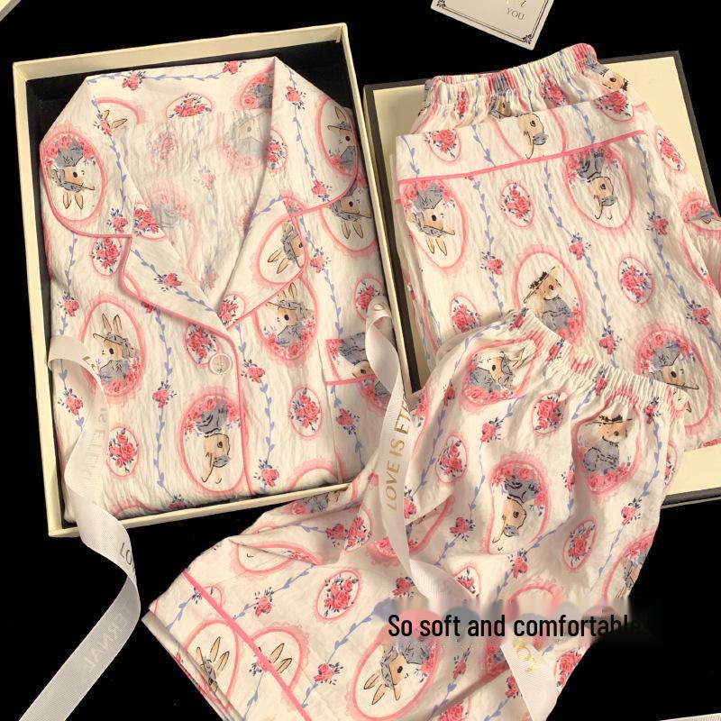 Sommerlicher Pyjama aus Baumwolle mit Blumenmuster: Dreiteiliges Kurzarm-Set im japanischen Stil für Damen – süße Homewear im Stil der Internet-Prominenten.