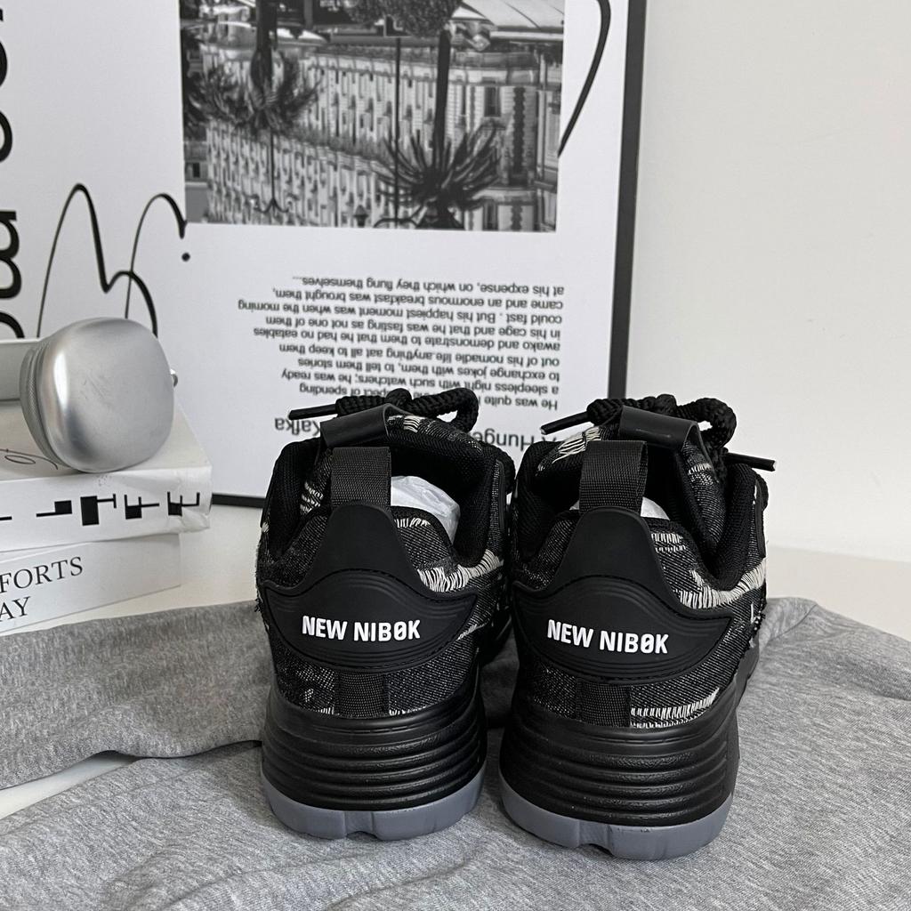 Nuove scarpe casual da ginnastica estive a suola spessa rialzate stile Harajuku 'dad shoes' sneakers ins