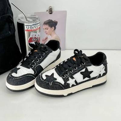 Scarpe Casual da Donna 2025 Moda Stelle Marca Scarpe da Corsa Scarpe da Ginnastica da Tennis con Plateau Studente Stringate Allenatori Scarpe da Passeggio Piatti