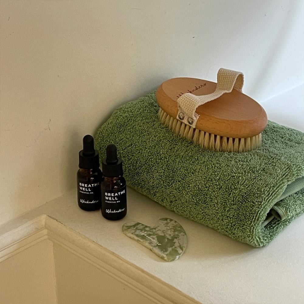 Набор для массажа Гуаша с ароматическим эфирным маслом  Дыхание выходного дня  NONE