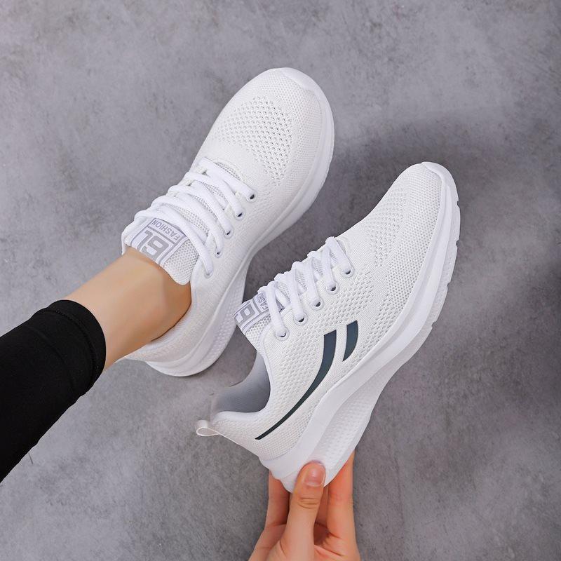 Women's Running Shoes Breathable Fly-knit Versatile Casual Shoes and Mesh Shoes