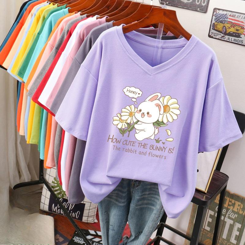 Dámské tričko s krátkým rukávem, volného střihu, zeštíhlující top s potiskem a výstřihem do V