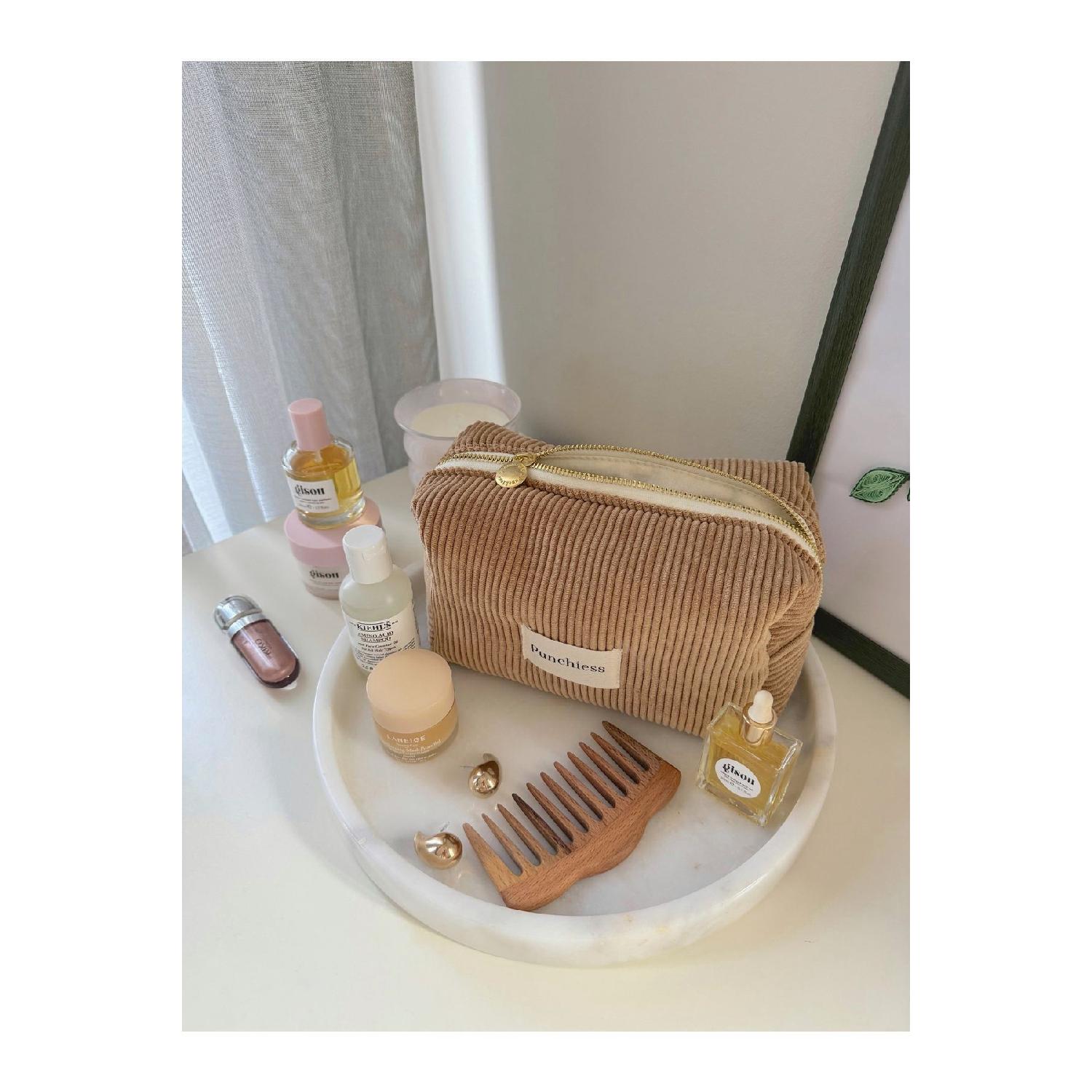 

Beige Velvet Makeup Bag бежевый