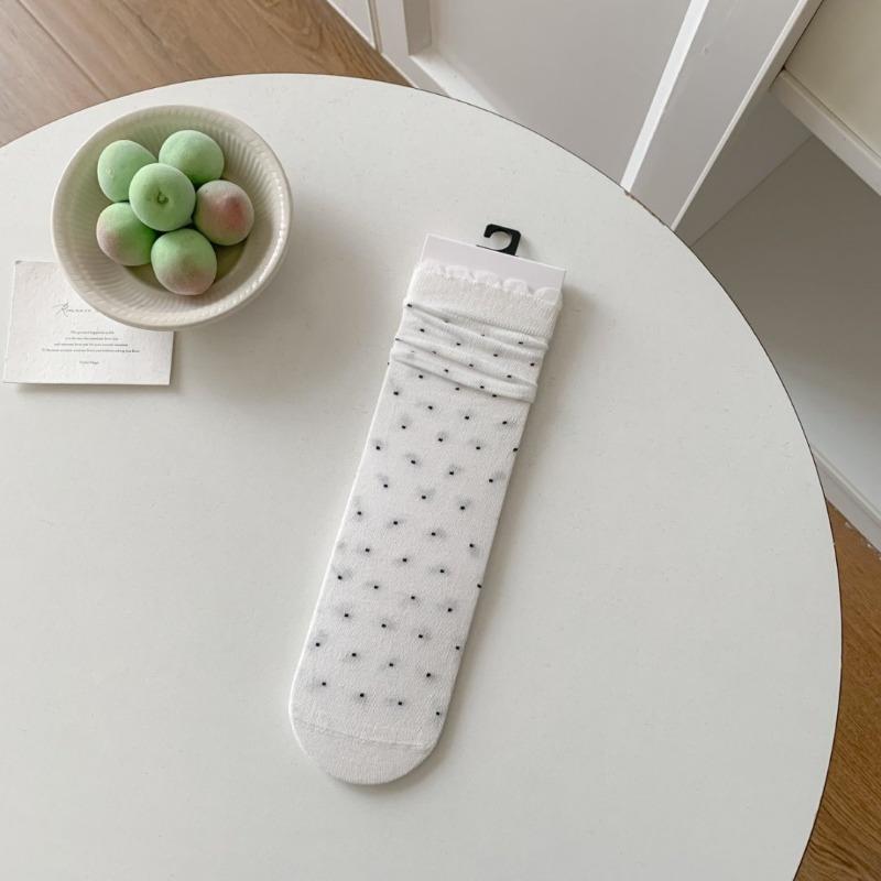Women's Spring and Summer New Simple and Versatile Wave Dot Lace Boneless Cotton Tube Pile Socks