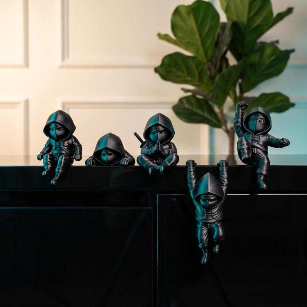 5 pcs Mini Ninja Ornaments 3D Printing Hooded Man Figure Cute Ninja Statue  Computer Screen