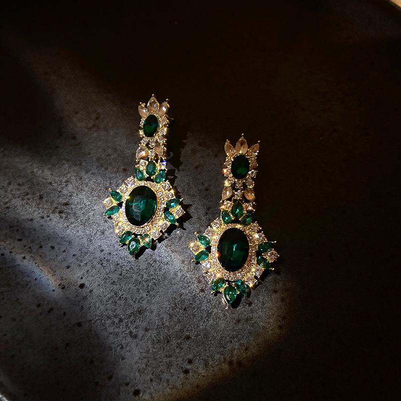 Minimalist Inlaid Zircon Hoop Earrrings for Women Gold Color Metal Circle Earrings Exaggerated Girls Party Jewelry Gifts
