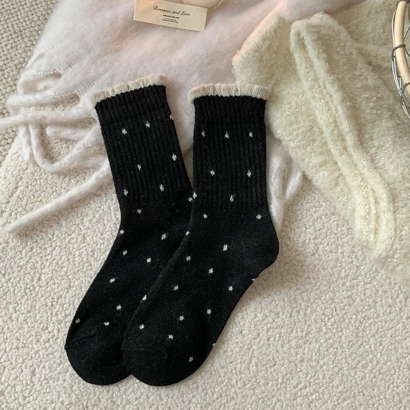 Autumn And Winter Women'S Thick Dopamine Warm Mid-Calf Socks With Lace And Polka