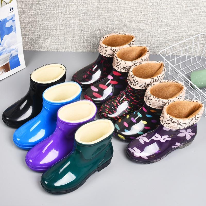 Short rain shoes women's solid color fashion velvet short water shoes rain boots sole tube work rubber shoes four seasons labor insurance