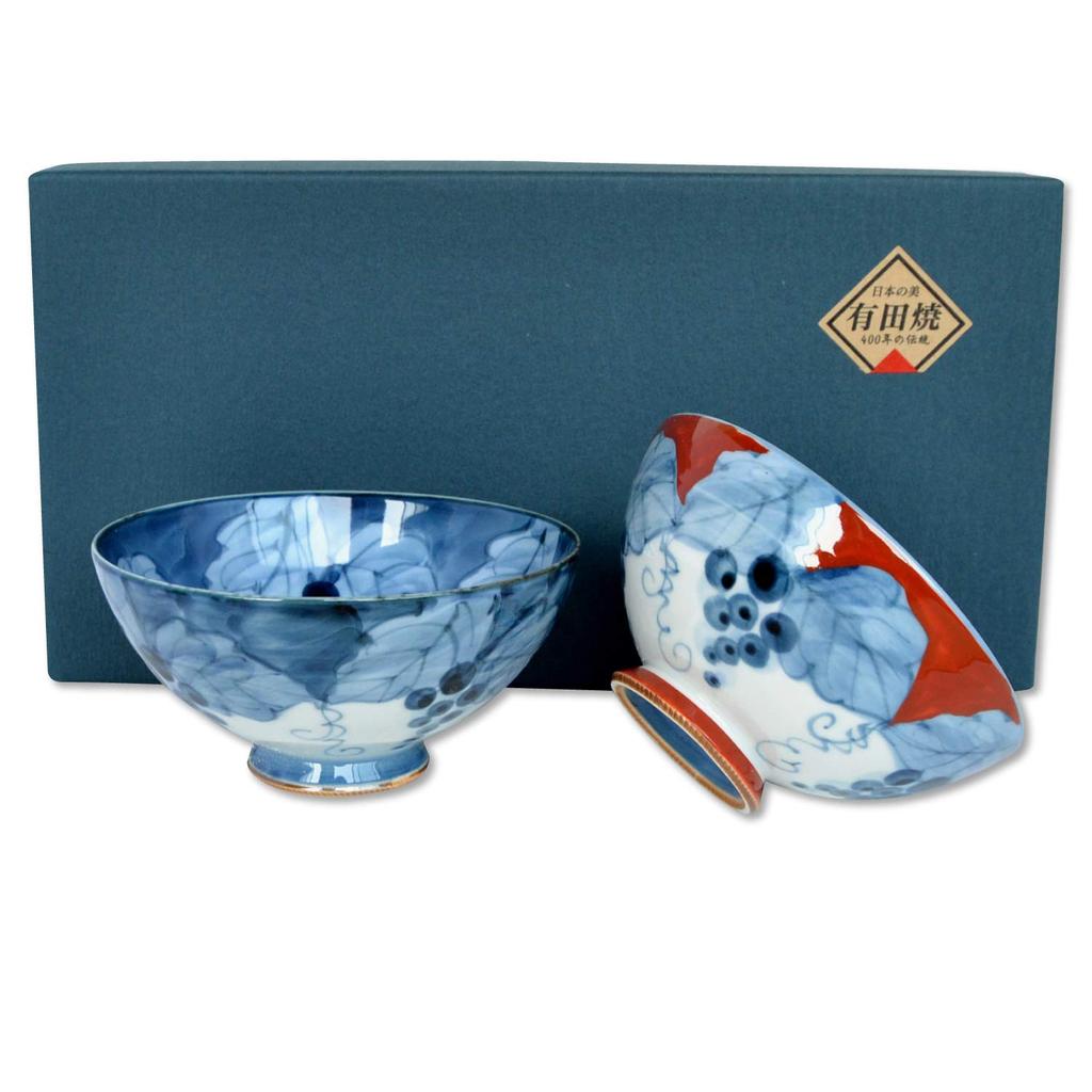 Tebollegave Arita Fuchino kommer i en kosmetikk laget i Japan Pargave, par, eske, stilig, varer, druer, eske,