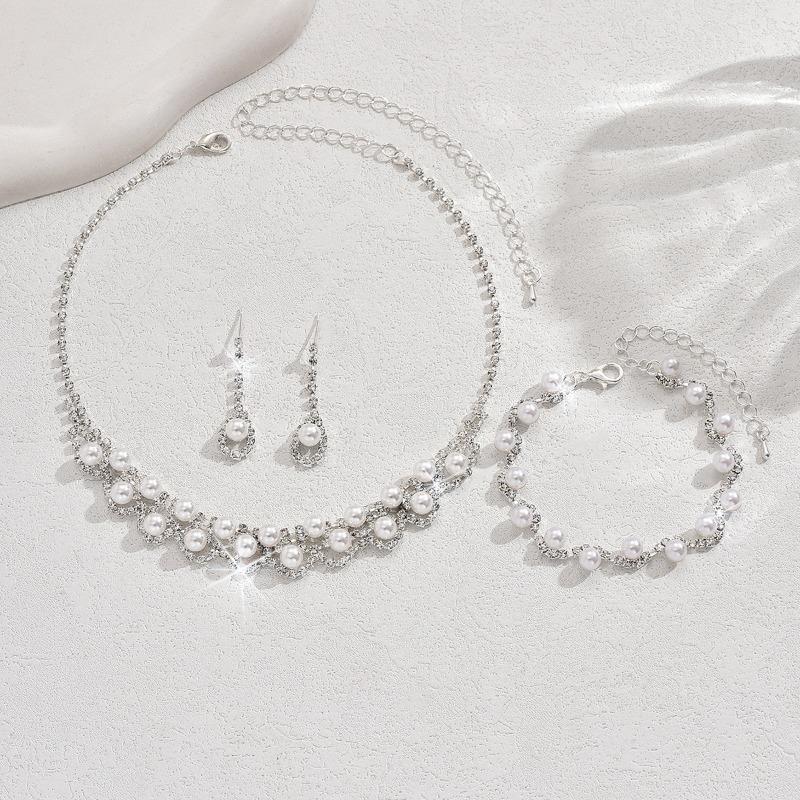 Meier Bridal Fashion Necklace and Earring Set - Three-piece High-end Rhinestone Jewelry Set