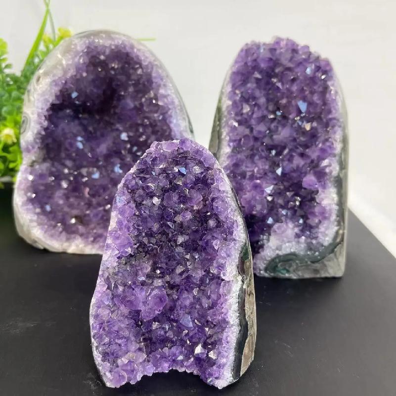 Přírodní krystalový shluk Ametystový kámen Geoda Surové Křemenné minerály Skutečný Uruguay Domácí dekorace Duchovní Čakra Reiki