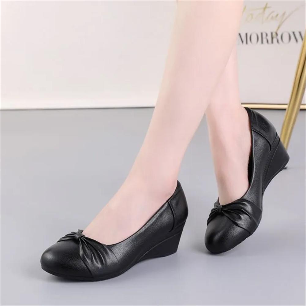 Chaussures Ab619 Ultra Légères Douces Talon en Cuir Noir à Enfiler Talon Compensé Style Femme Cresfimix Chaussures Dame Cool Noir Printemps Confort 35 white