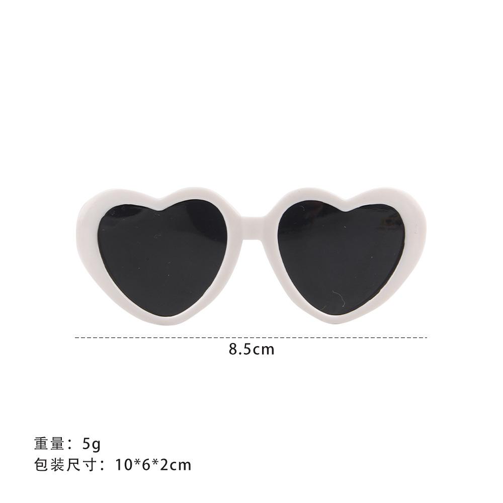 New dog headgear glasses cute pet Christmas funny glasses heart-shaped cat sunglasses pet glasses