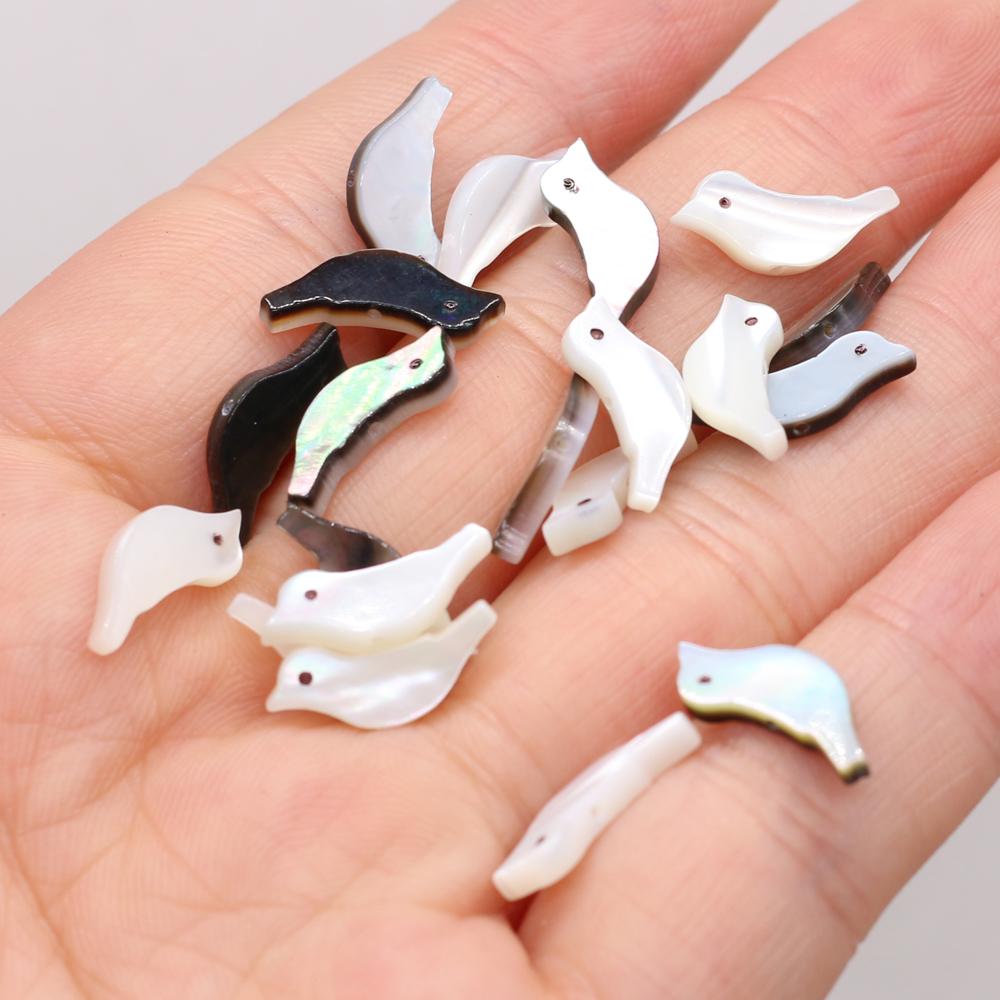 5Pcs/Pack Natural Freshwater Shell Beads with Hole,Birdie Shape Shells Loose Beads for Jewelry Making DIY Necklaces Bracelet Accessories 6x15mm