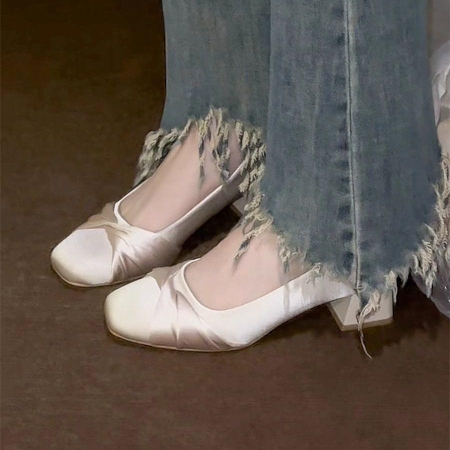 Thick-heeled high-heeled shoes are not tired of commuting, square-headed satin single shoes for women's 2025 spring and autumn new fat wide-footed sma