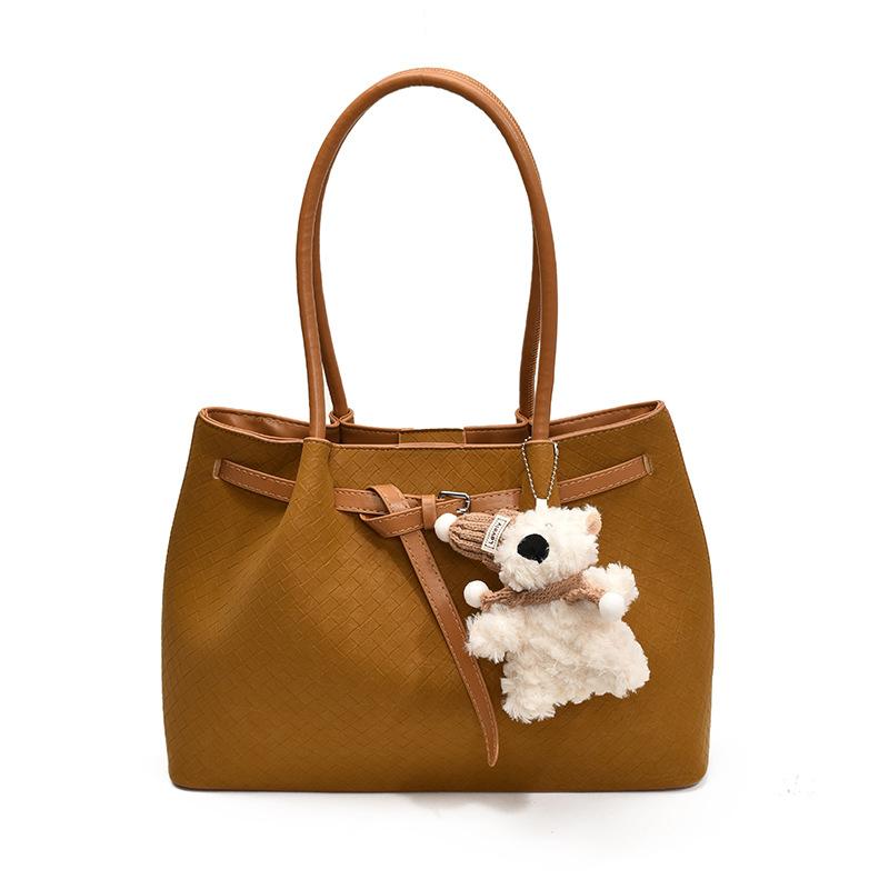 

Нишевая портативная сумка-тоут большой вместимости, женская, новая, модная и универсальная, высококачественная, текстурированная, на плечо, мессенджер Without pendant коричневый