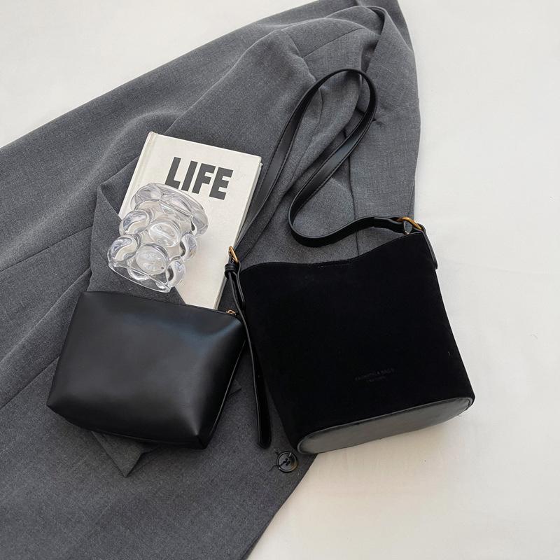 Retro Bucket Bag For Women New Fashionable Suede Frosted Shoulder Bags Simple Letter Ladies Shopping Crossbody Purse