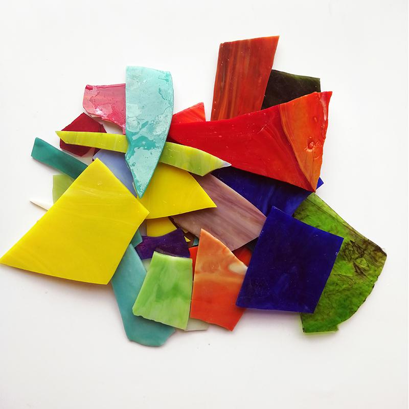 Irregular Church Mica Glass Mosaic Tiles Transparent Broken Glass Pieces for Craft DIY Wall Decorative Mosaic Materials
