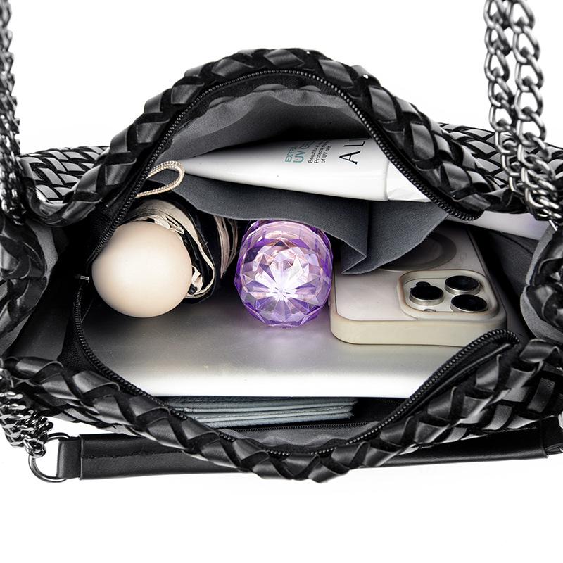 Niche Design Hand-woven Bag, New High-end Tip Bag, Dumpling Bag, Portable Child and Mother Bag, Vegetable Basket Bag.