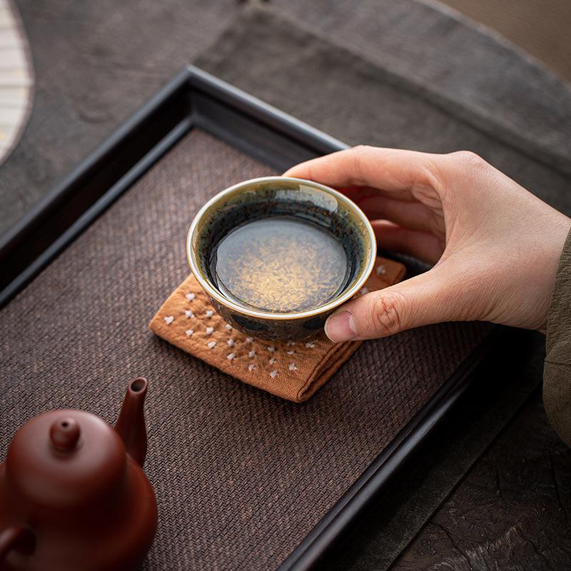 Crystal Glazed Pressed Hand Cup Ceramic Host Single Cup Kung Fu Tea Cup High-end Tea Cup Drinking Tea Household Tea Set