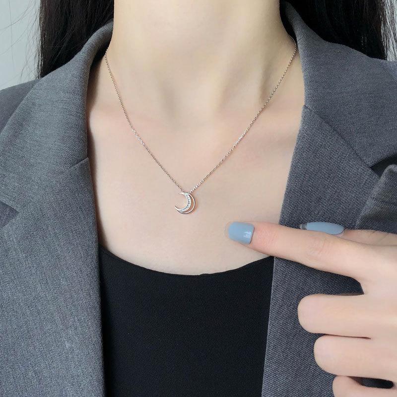 Hollow Zircon Moon Necklace, Small, Fresh, Simple, Stylish, Versatile, Collarbone Chain, Trendy for Women