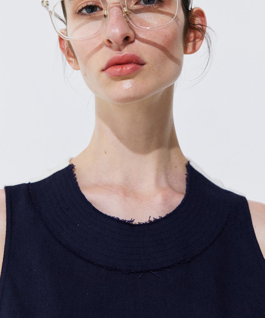 WNDERKAMMER Color-Block Sleeveless Crop Top_Navy