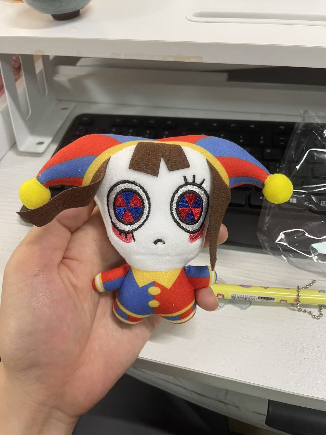 28cm De Verbazingwekkende Jax Katoenen Pop Schattig Pluche Speelgoed Verjaardagscadeau Voor Circus Anime Fans Huiscollectie 28cm