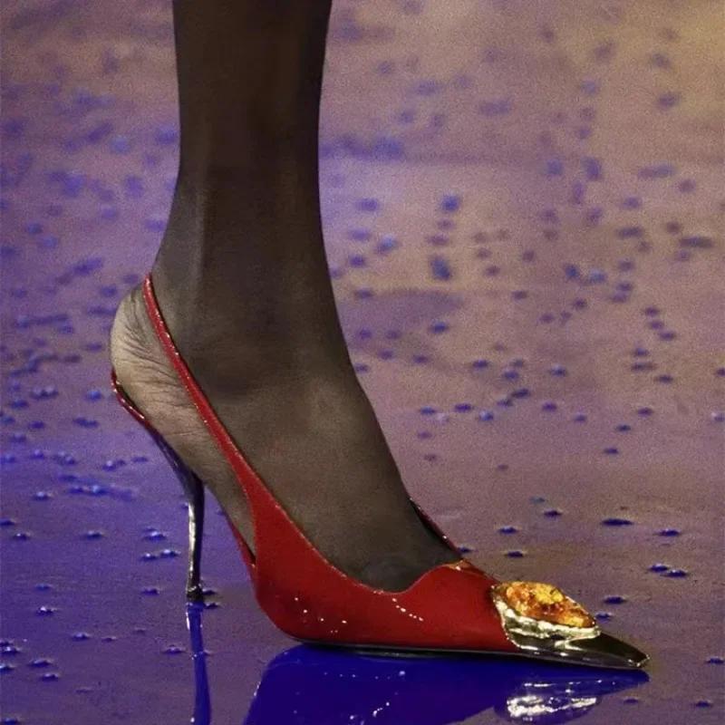 Dámské módní baotou sandály jarní nové kovové špičaté mělké ústí linie s protiskluzovými vysokými podpatky