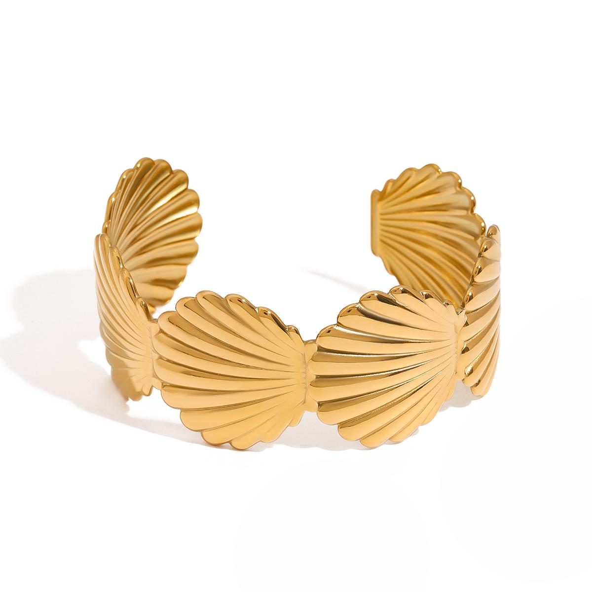 

18K Gold Plated Stainless Steel Shell Textured Bracelet Elegant Coastal Jewelry for Women Durable Hypoallergenic for Daily