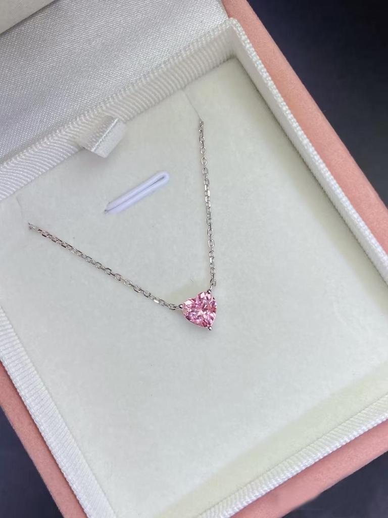 S925 Silver Moissanite Heart Necklace - Minimalist Heart-Shaped Pendant with Clavicle Chain