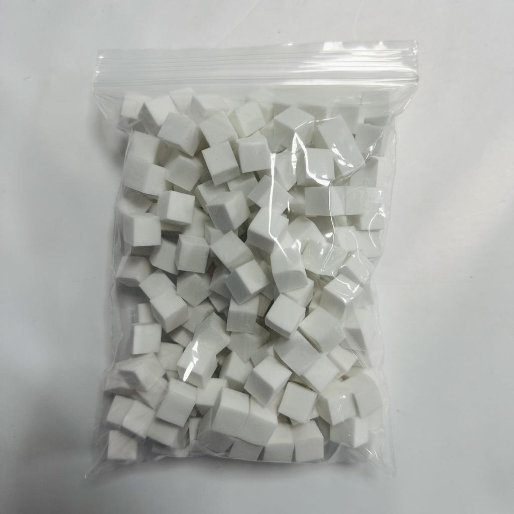 Nail Art Gradient Sponge Block: 1cm Mini Square with Ombre Blush Patting and Dedicated Pen.