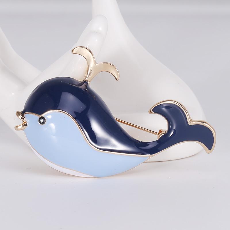Fashion Enamel Whale Brooches for Women Rhinestone Sea Animal Pins Event Party Gifts New Backpack Decoration Clothes Accessories