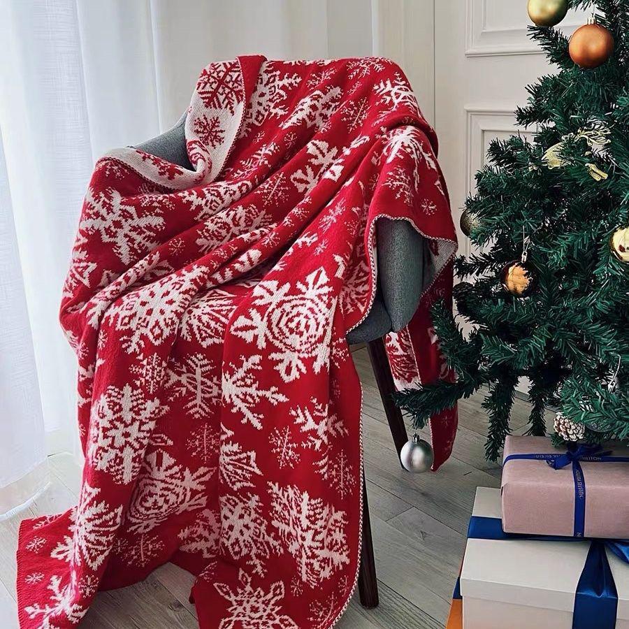 Custom Knitted Jacquard Sofa & Christmas Blanket Gift