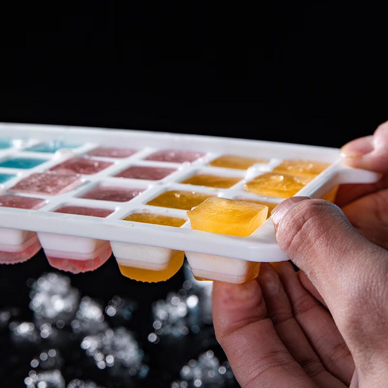 Changbaosen Stackable Silicone Ice Cube Tray