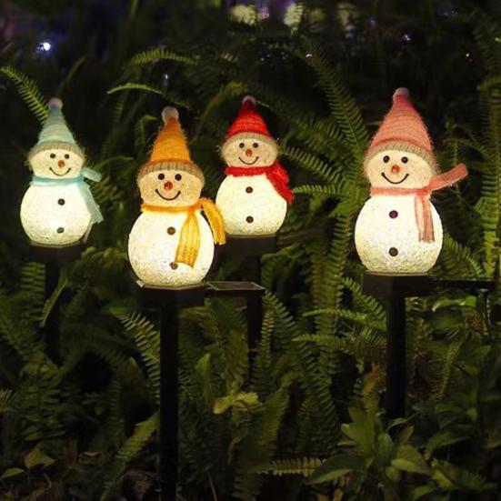 Solar Powered Snowman Stake Light Outdoor Christmas Decoration for Yard Garden & Pathway Auto On/Off Waterproof Festive Atmosphere Lights
