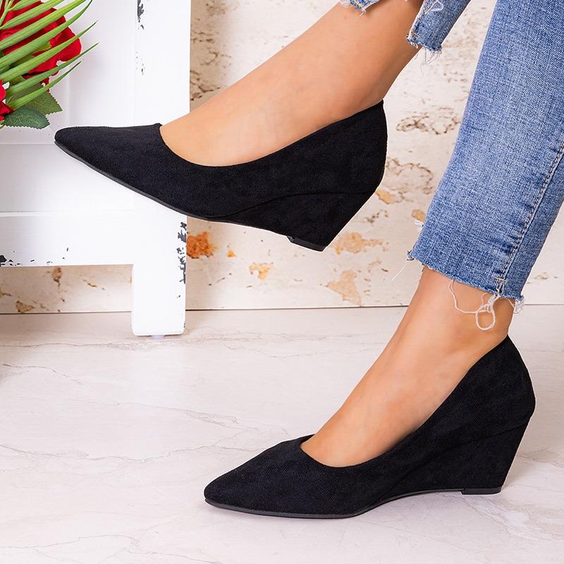 Shallow Retro Wedged Single Shoes for Women's Outer Wear Spring New Pointed Black Simple High Heels