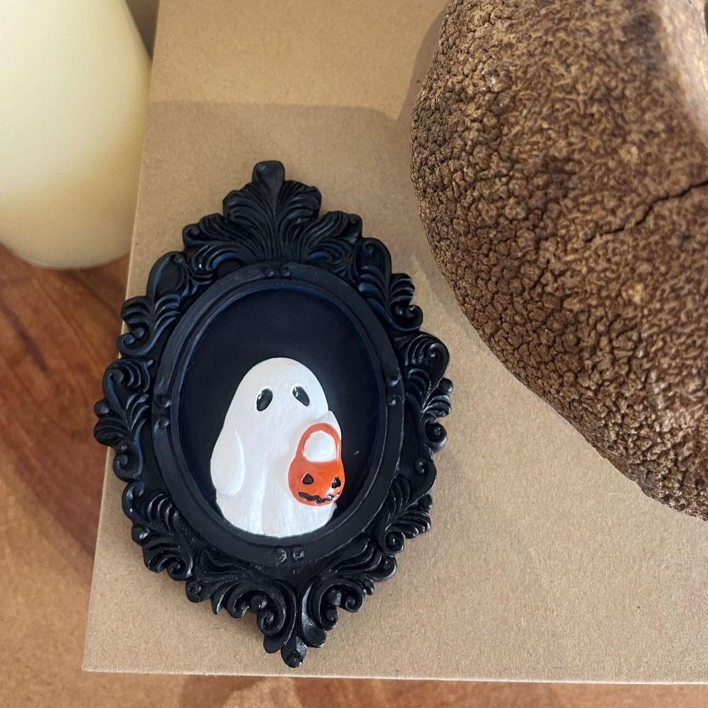 Resin Halloween Gothic Statue Sculpture Wall Mounted Ghost Wall Hanging Ornament Collectible Halloween Themed