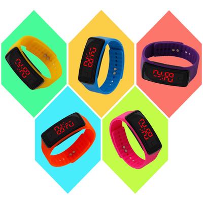 Simple Kids Silicone Electric Watch LED Digital Wrist Watch Ornament Gift