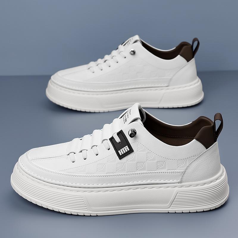 New Shoes for Men Leather Casual Platform Shoes White Thick-soled Flat Skateboard Shoes Youth Slip-on Sneaker