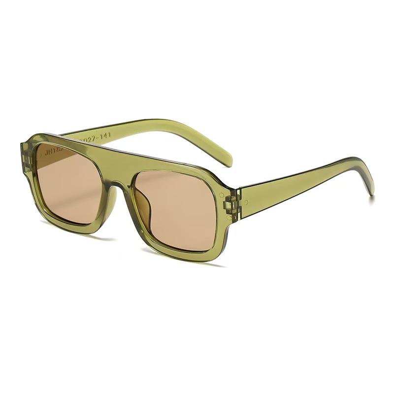 Retro Large Frame Sunglasses: European & American High-End Trend, Celebrity Street Style, Versatile Fashion Accessory.