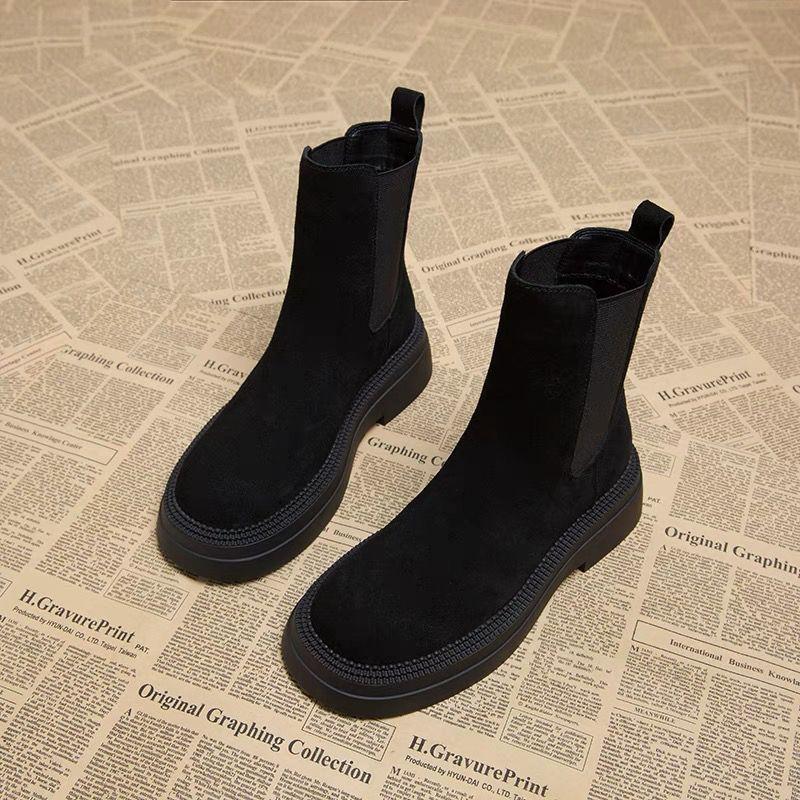 Zapatos planos retro coreanos de ante para principios de otoño, moda otoño e invierno 2025, super fuego, Chelsea de suela gruesa, estilo extranjero, botines pequeños