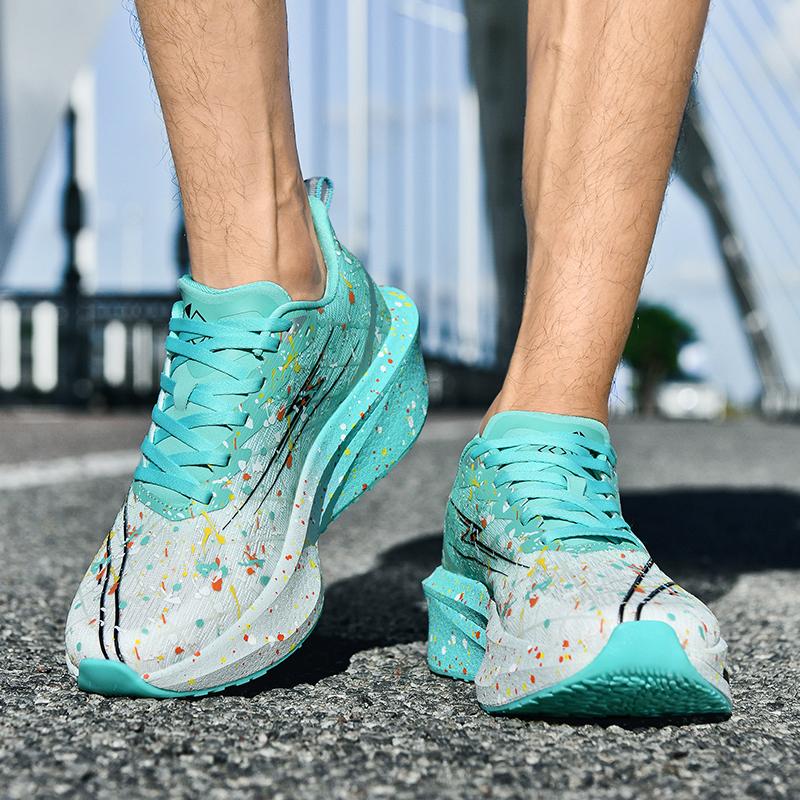 Running Shoes Men Thick-soled Lightweight Comfortable Men Lace-up Air Mesh Breathable Anti-slip Casual Running Shoes men