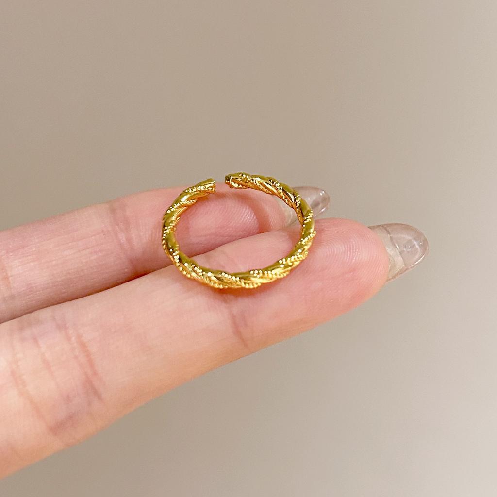 Medieval Brushed Diamond-encrusted Zircon Ring for Women Does Not Fade, Light Luxury and Versatile Open Index Finger Ring Jewelry.