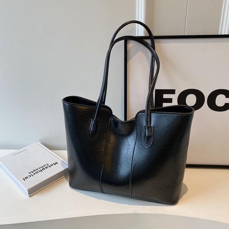 Retro high-end large-capacity bag tote bag 2025 new simple commuter bag fashionable shoulder armpit bag